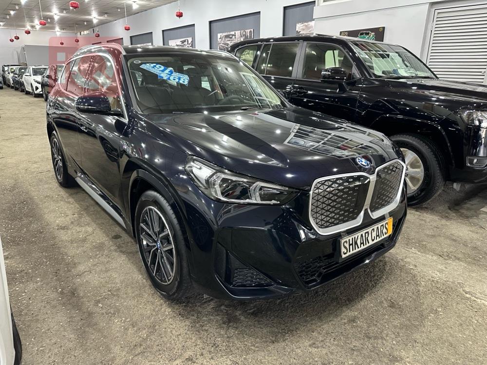 بي ام دبليو iX1